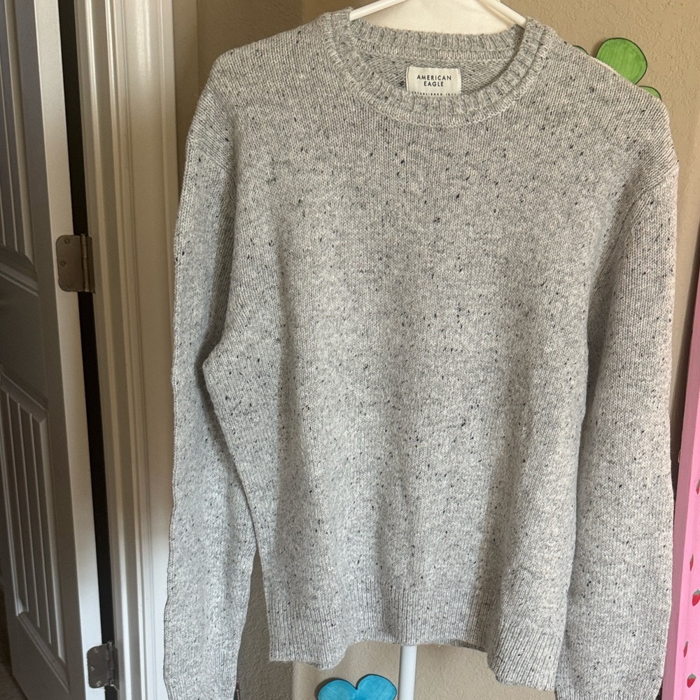 NWT American Eagle oversized Speckled Gray Men’s SZ SM Sweater